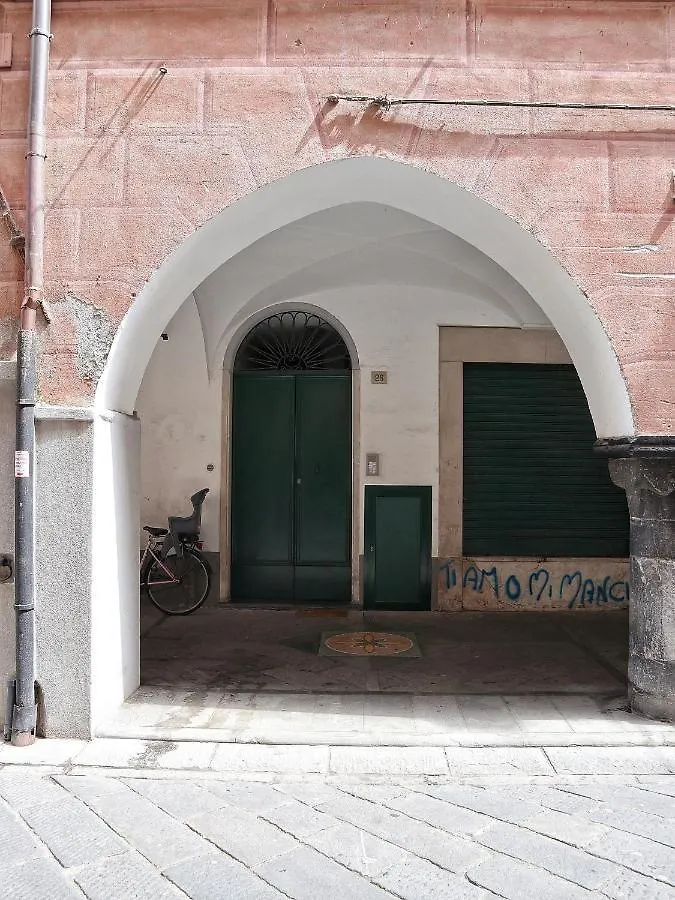 基亚瓦里L'Atelier Di Leo公寓 意大利